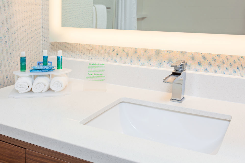 Holiday Inn Express & Suites Houston S - Medical Ctr Area By Ihg Экстерьер фото