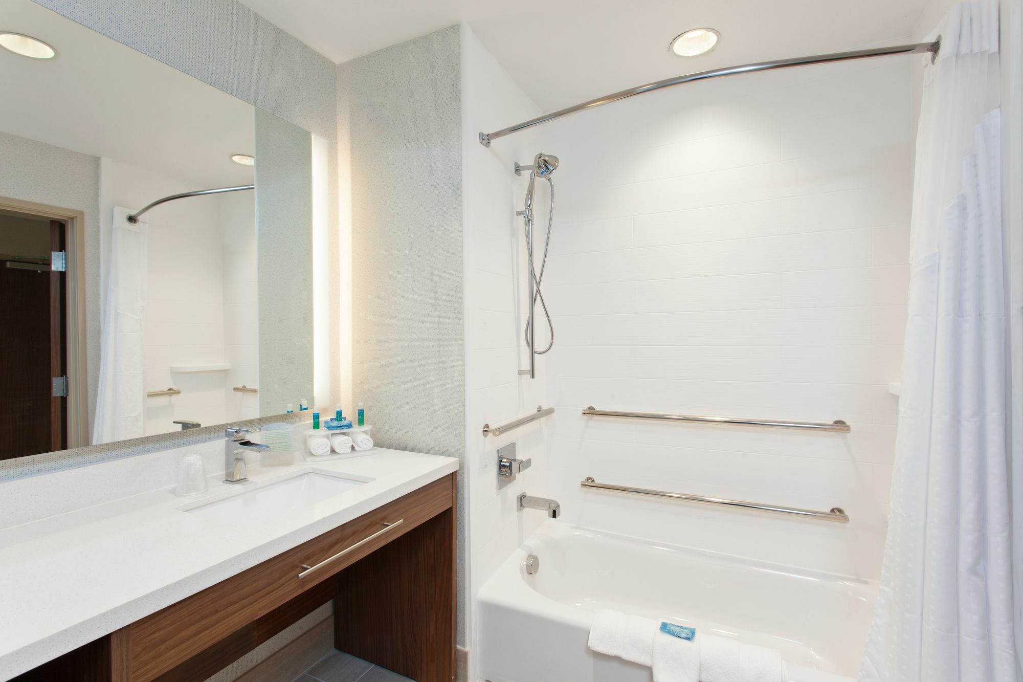 Holiday Inn Express & Suites Houston S - Medical Ctr Area By Ihg Экстерьер фото